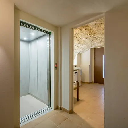 Villa Cannn Patllari De Corts I Ii