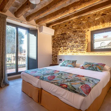 Villa Cannn Patllari De Corts I Ii